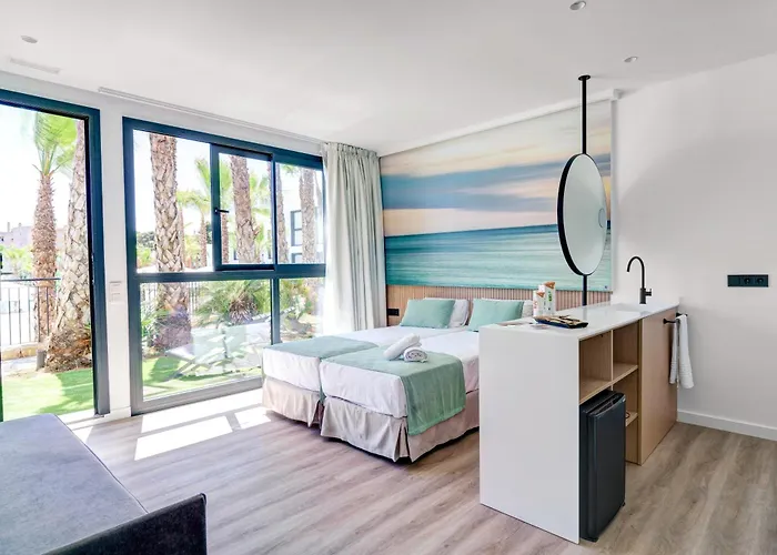 Alannia Hotel