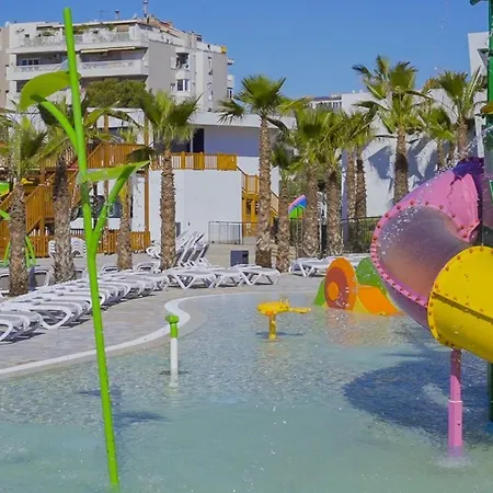Hotell Alannia 4*